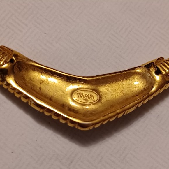 Vintage 80s Trifari Gold Collar Necklace Choker - Picture 5 of 8